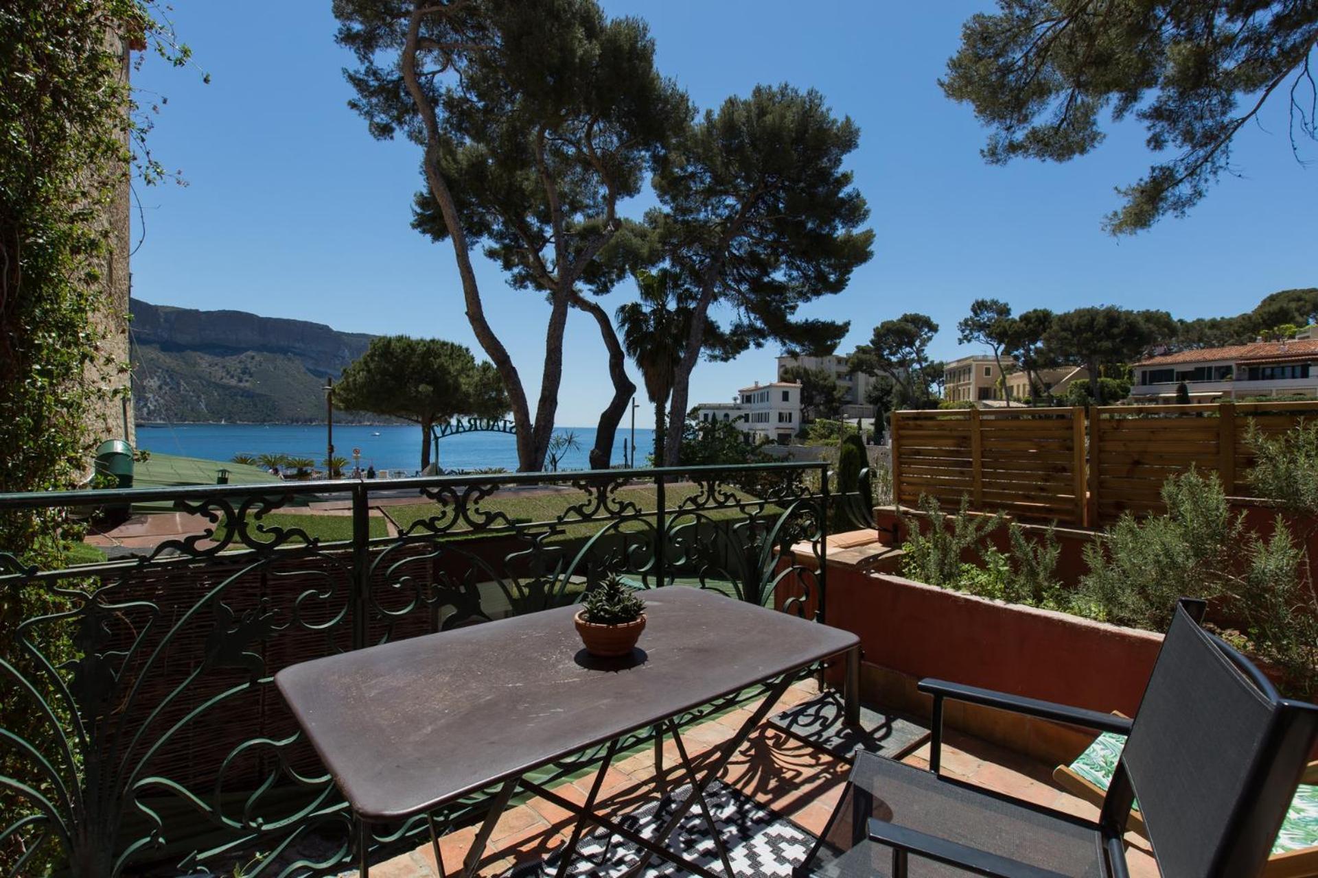 Le Jardin D'Emile Hotel Cassis Ruang foto